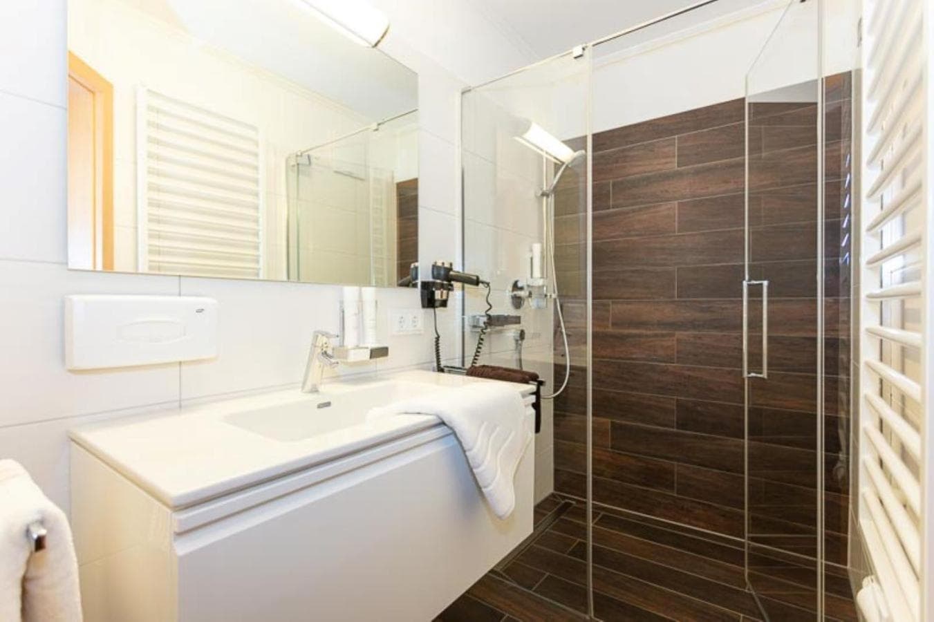 Deluxe Apartment mit 4 Schlafzimmern, Terrasse und Garten - 5