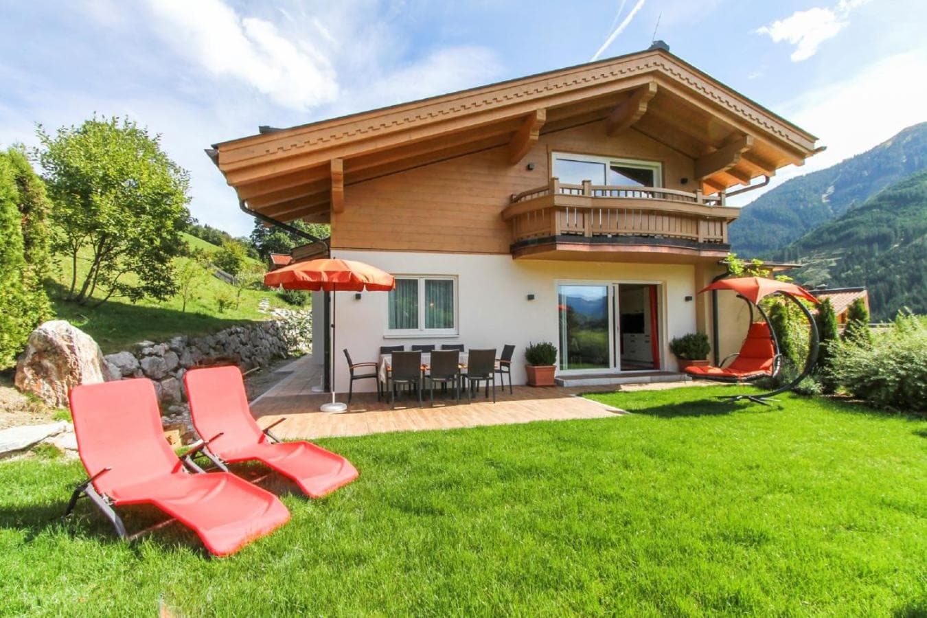 Deluxe Apartment mit 4 Schlafzimmern, Terrasse und Garten - undefined